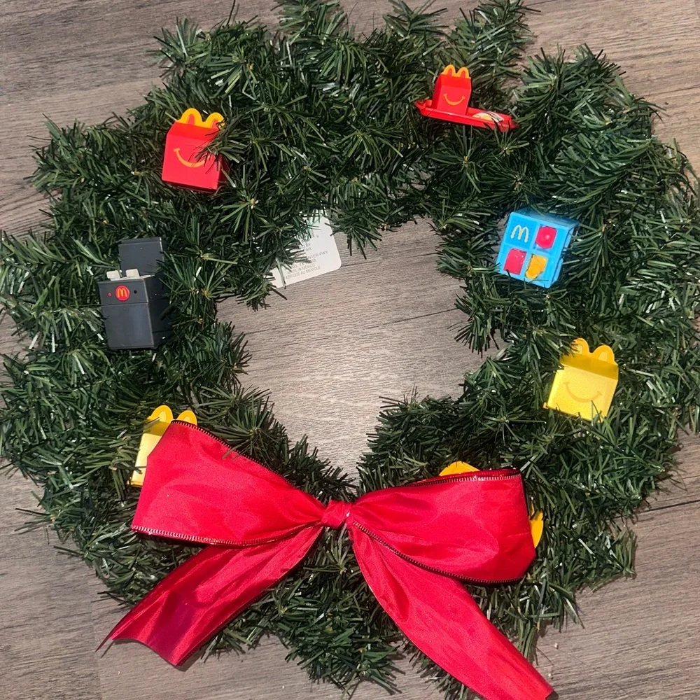 NWT McDonald’s Ornaments Inspired Medium Christmas Wreath